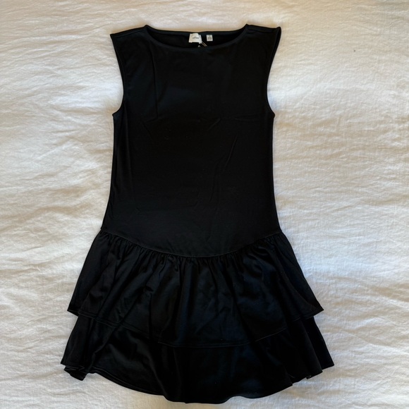 Aritzia Bloomsbury dress never worn - size S in black - Picture 2 of 4